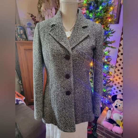 Womens vintage Versace tweed jacket black white Size 2 or XS